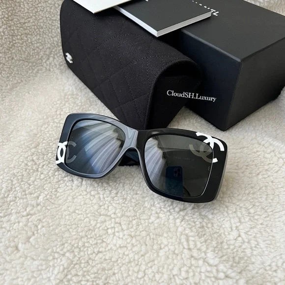 CHANEL NIB sunglasses Chanel NIB Black / Tan Oval Sunglasses Bought In London | eBay main image 4